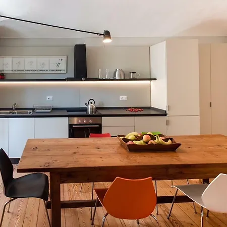 Comfort For Groups & Families In Center Turin